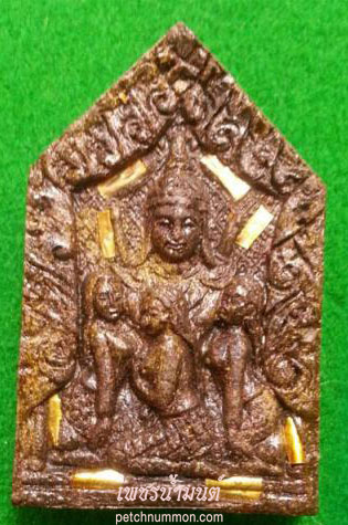 พระขุนแผนสาว 3 หมู่บ้านกินน้ำบ่อเดียวกัน รุ่น ไตรมาส ปี 2551 หลวงพ่อกอย 