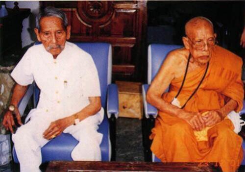 ขุนพันธรักษ์ราชเดชพุทธาคมเขาอ้อปี 2549 (พิธี5วาระ)