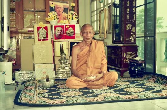 รูปพระขุนแผนผงพรายกุมารหลังแม่นางบัวคลี่ หลวงพ่อสาคร วัดหนองกรับ จ.ระยอง ปี 2543